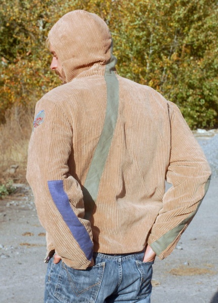 куртка НЄ чоловіча